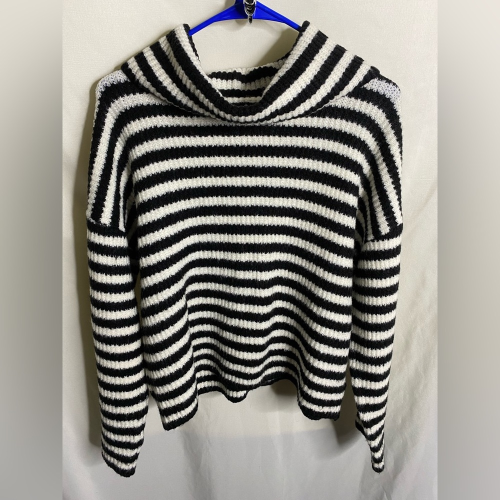 Oversized Forever 21 sweater